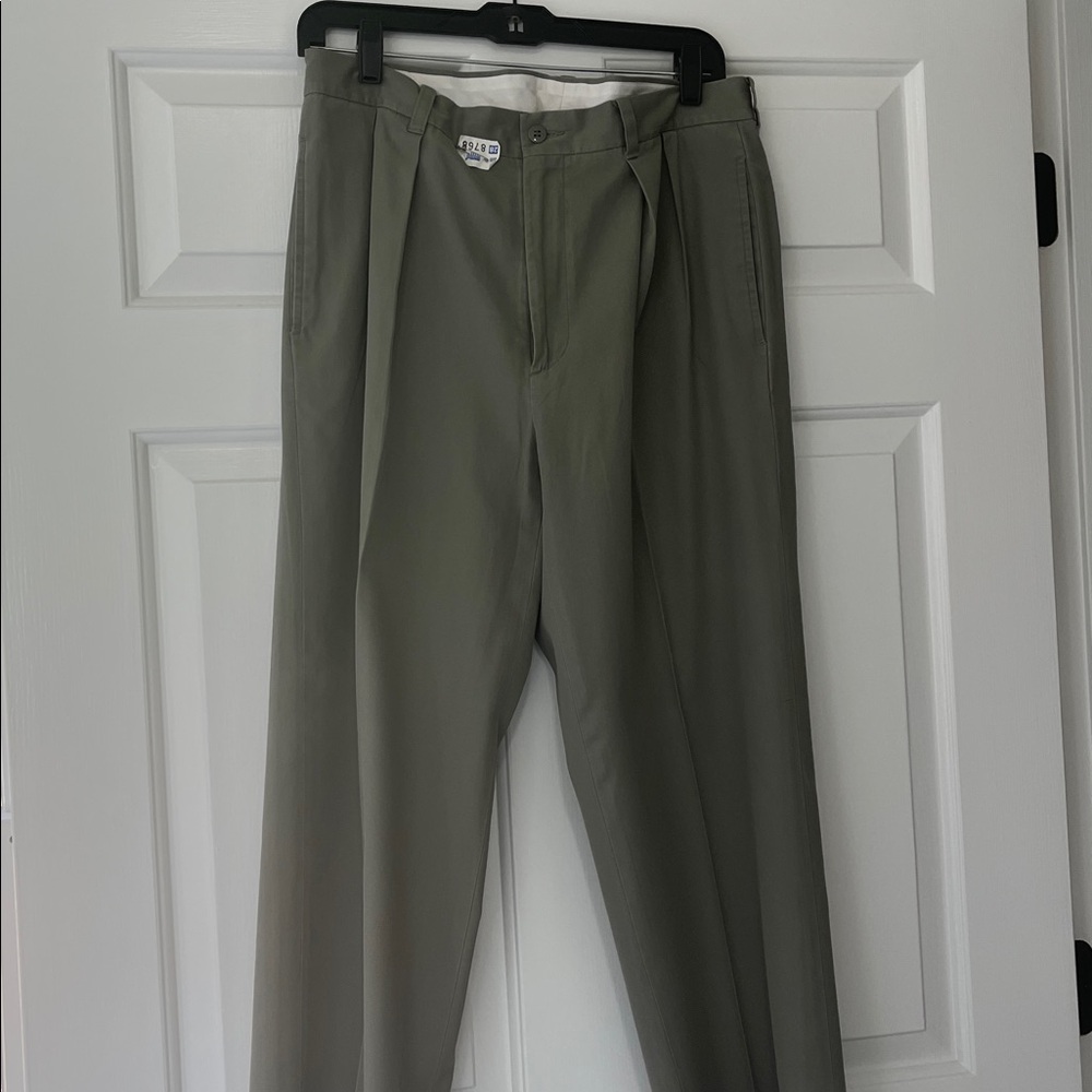 Olive Green Men's Chinos